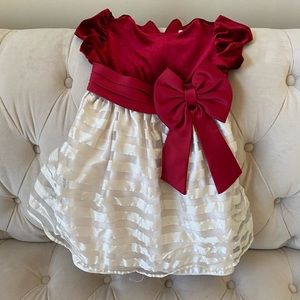 Velvet dress with bow